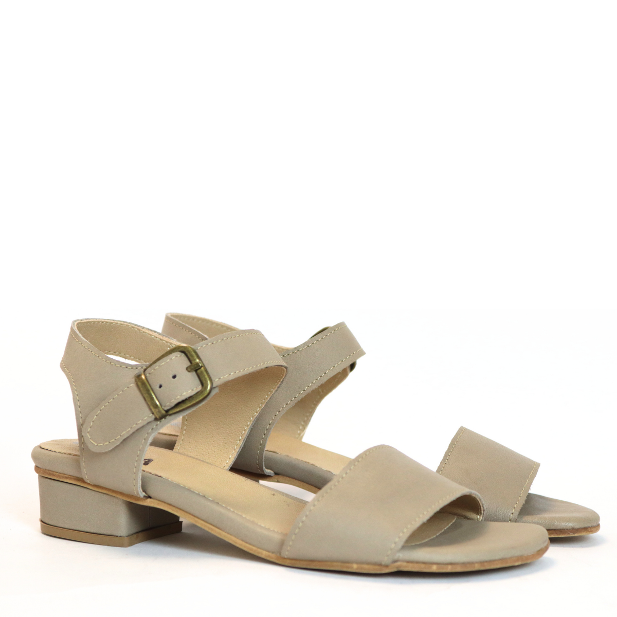 סנדלים לנשים - מעיין